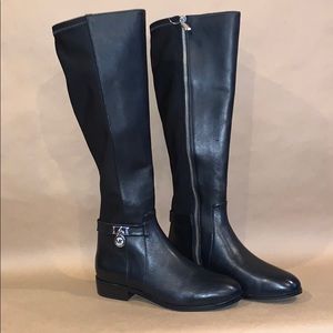 New Micheal kors boot size 5.5